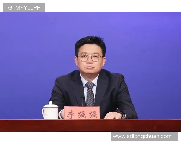 实时新闻李强专访从青涩少年到篮球巨星的奋斗与成长之路